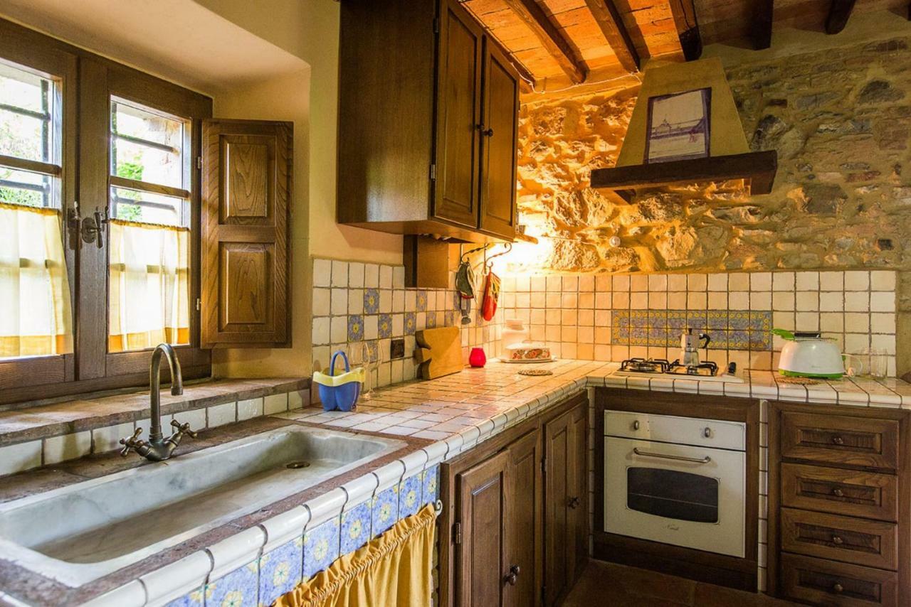 Rustico In Pietra Villa Chianni Exterior foto