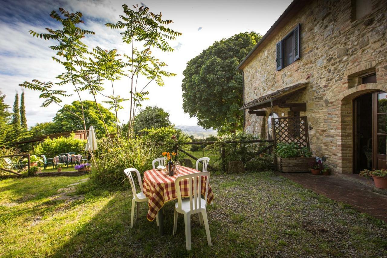 Rustico In Pietra Villa Chianni Exterior foto